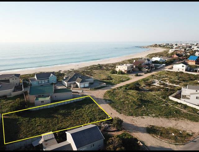 LAND FOR SALE IN BRITANNIA BAY